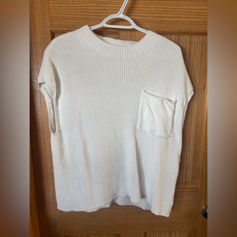 21. Pretty Garden Cotton Knit Boxy Vest/Top 22-23” PTP